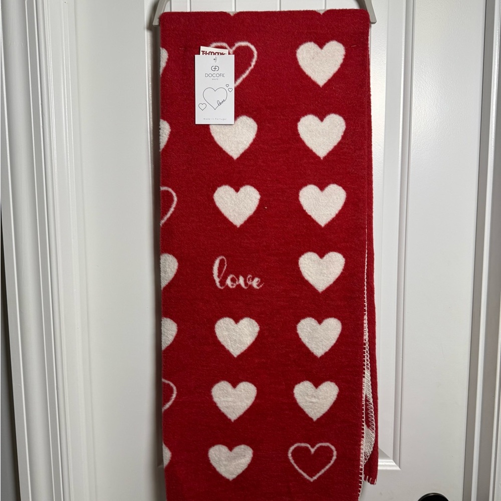 Red Heart Patterned Throw
